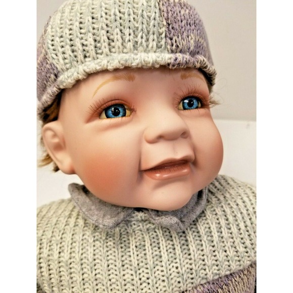 RARE Vintage Realistic Porcelain Baby Doll Boy - Picture 3 of 6